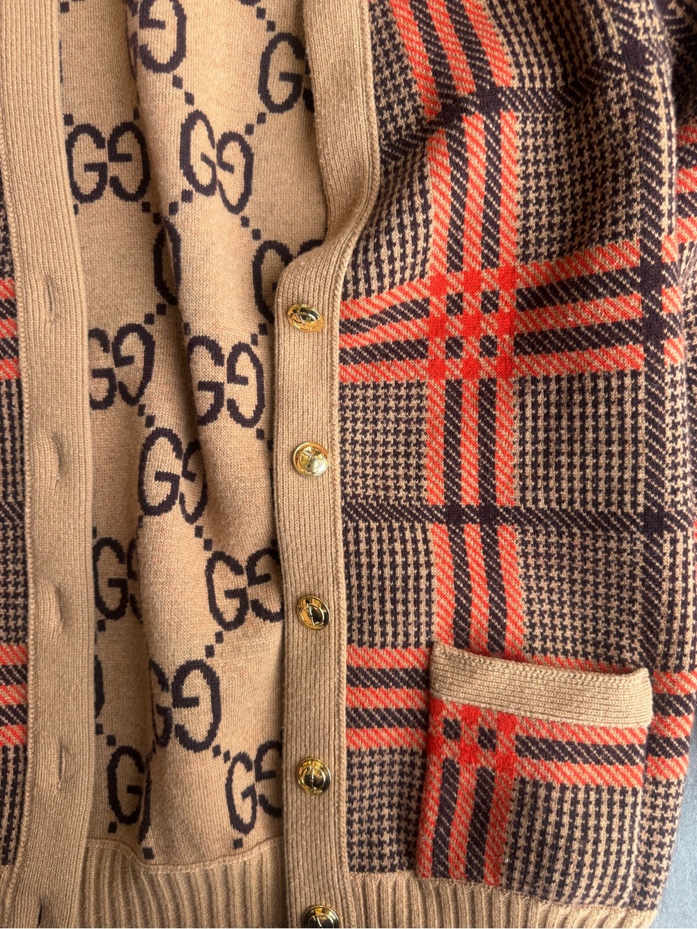 Authentic Gucci oversized reversible cardigan sweater - Picture 6 of 16